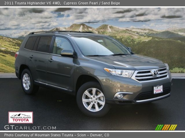 2011 Toyota Highlander V6 4WD in Cypress Green Pearl