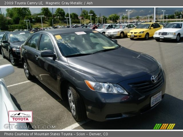 2009 Toyota Camry LE in Magnetic Gray Metallic