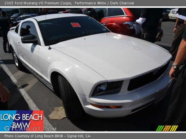 2005 Ford Mustang V6 Premium Coupe in Performance White