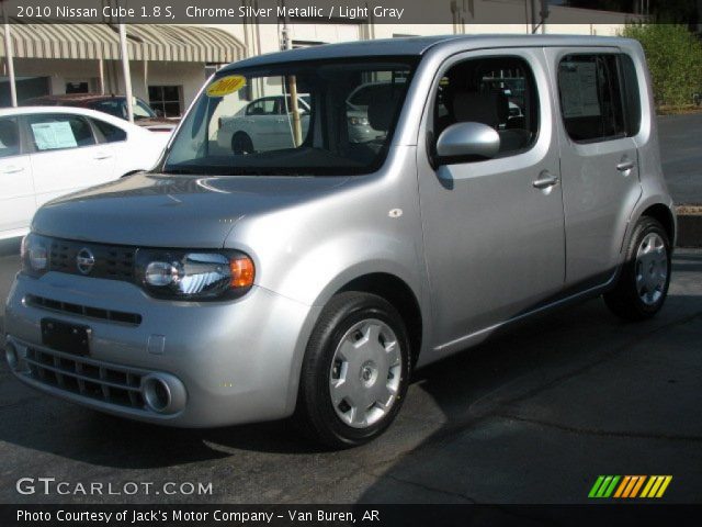 2010 Nissan Cube 1.8 S in Chrome Silver Metallic