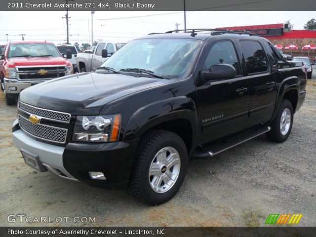 2011 Chevrolet Avalanche Z71 4x4 in Black