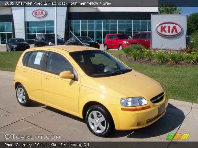 2005 Chevrolet Aveo LS Hatchback in Summer Yellow