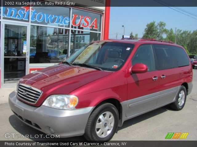 2002 Kia Sedona EX in Ruby Red