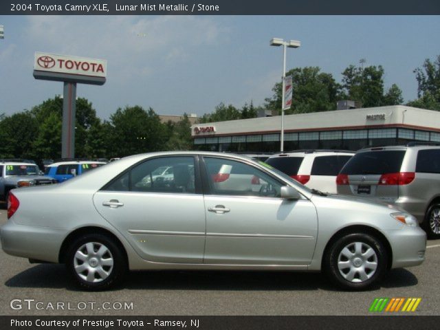 2004 Toyota Camry XLE in Lunar Mist Metallic