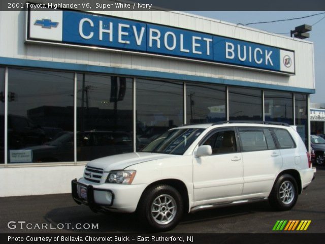 2001 Toyota Highlander V6 in Super White