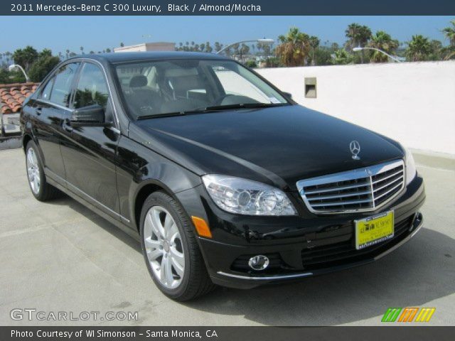 2011 Mercedes-Benz C 300 Luxury in Black