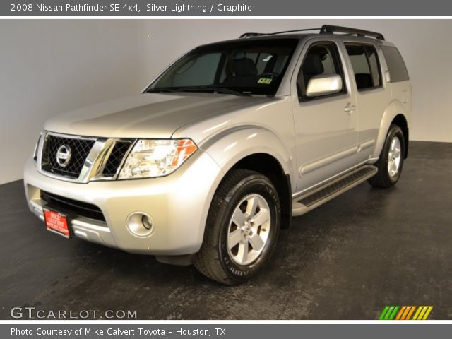 2008 Nissan Pathfinder SE 4x4 in Silver Lightning