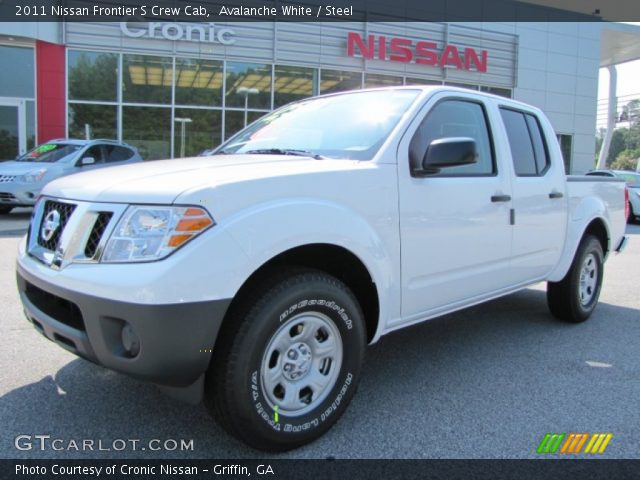 2011 Nissan Frontier S Crew Cab in Avalanche White