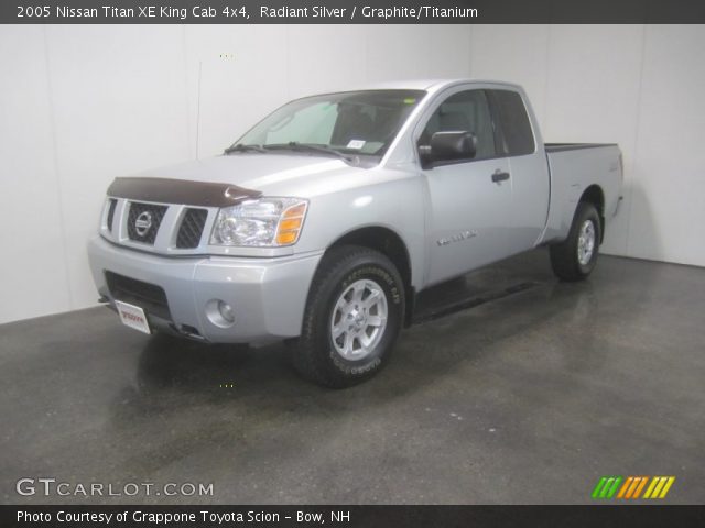 2005 Nissan Titan XE King Cab 4x4 in Radiant Silver
