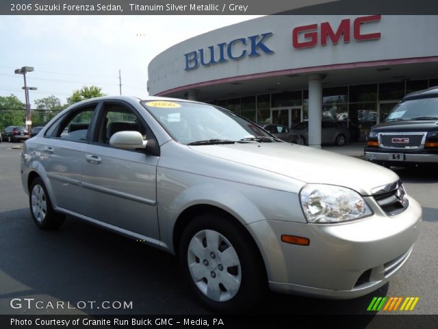 2006 Suzuki Forenza Sedan in Titanuim Silver Metallic