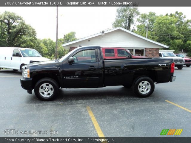 2007 Chevrolet Silverado 1500 LT Regular Cab 4x4 in Black