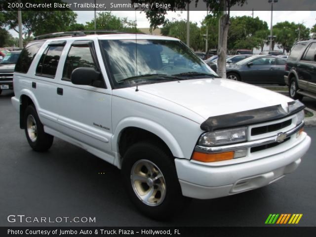 2000 Chevrolet Blazer Trailblazer in Summit White