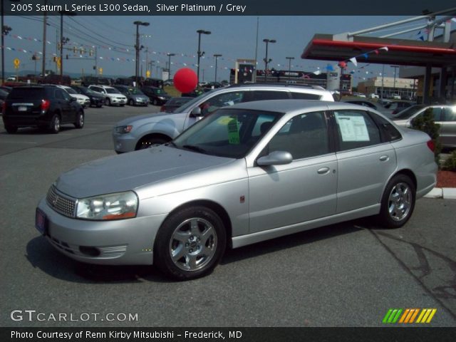 2005 Saturn L Series L300 Sedan in Silver Platinum