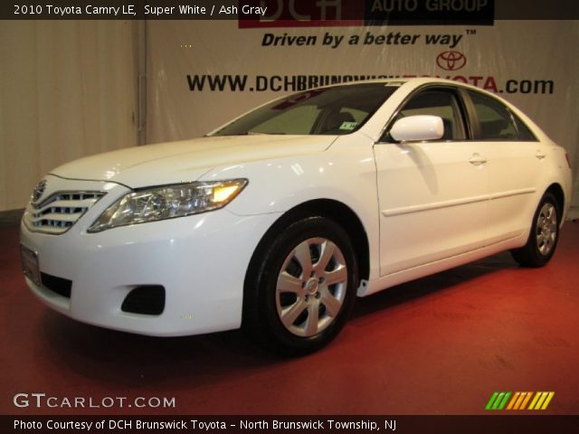 2010 Toyota Camry LE in Super White