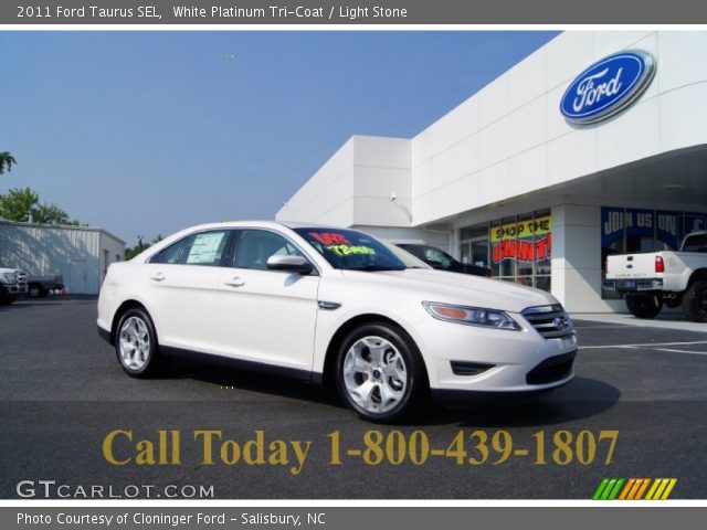 2011 Ford Taurus SEL in White Platinum Tri-Coat