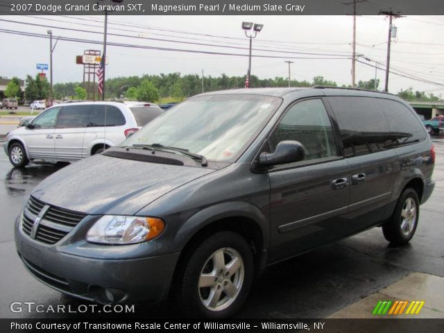 2007 Dodge Grand Caravan SXT in Magnesium Pearl