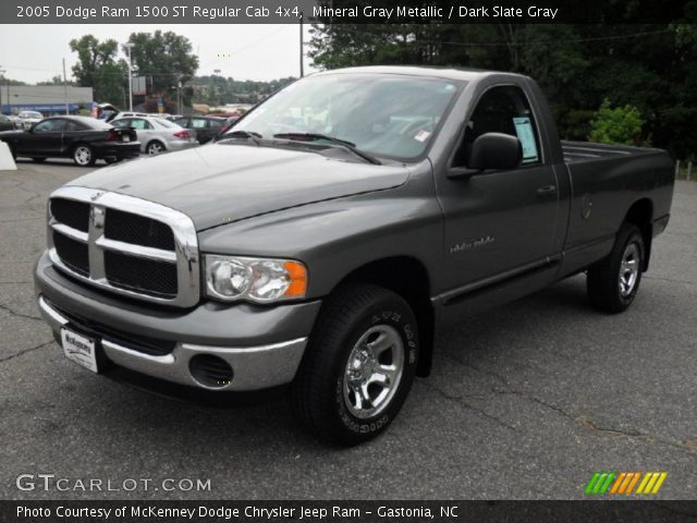 2005 Dodge Ram 1500 ST Regular Cab 4x4 in Mineral Gray Metallic