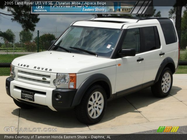 2005 Land Rover LR3 V8 SE in Chawton White