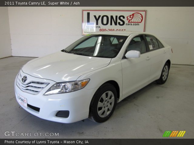 2011 Toyota Camry LE in Super White