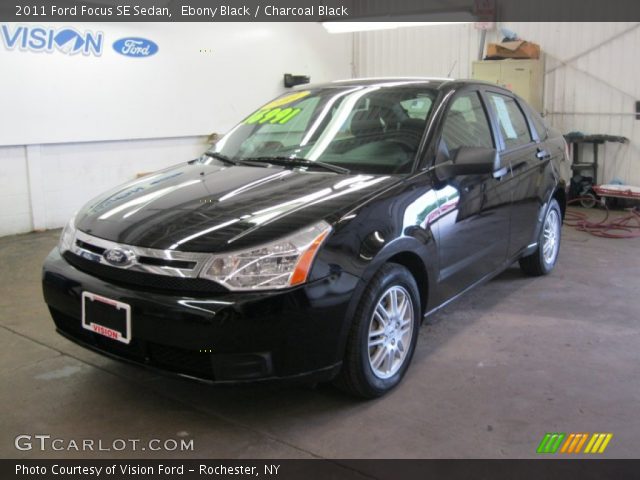 2011 Ford Focus SE Sedan in Ebony Black