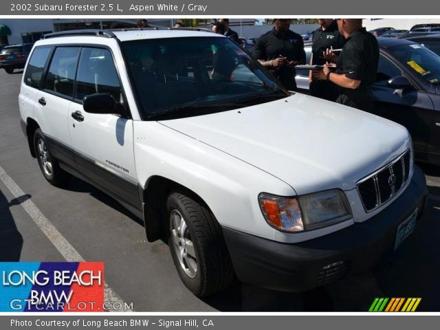 2002 Subaru Forester 2.5 L in Aspen White
