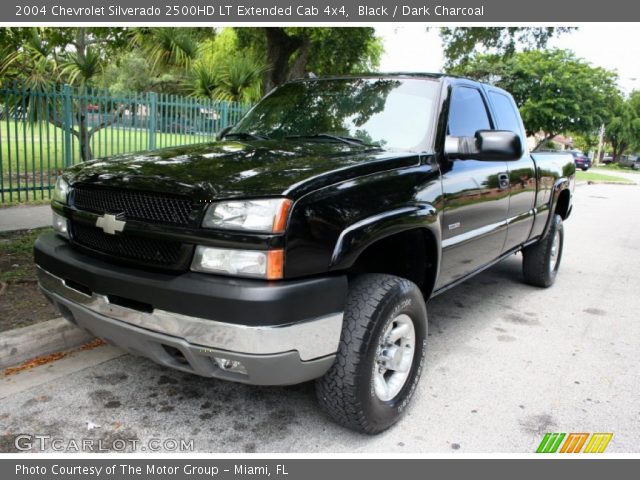 2004 Chevrolet Silverado 2500HD LT Extended Cab 4x4 in Black