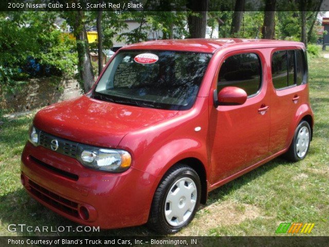 2009 Nissan Cube 1.8 S in Scarlet Red