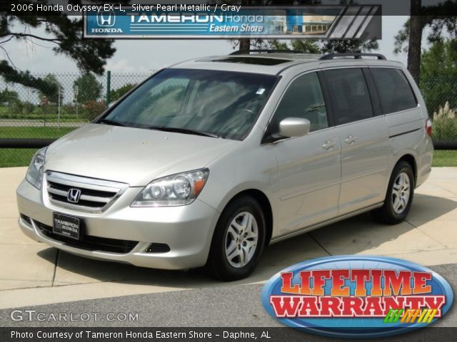 2006 Honda Odyssey EX-L in Silver Pearl Metallic