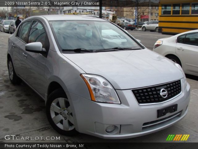 2009 Nissan Sentra 2.0 S in Magnetic Gray
