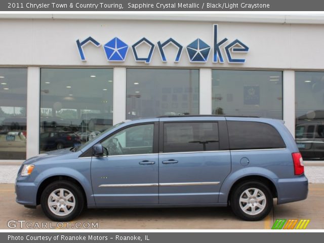 2011 Chrysler Town & Country Touring in Sapphire Crystal Metallic