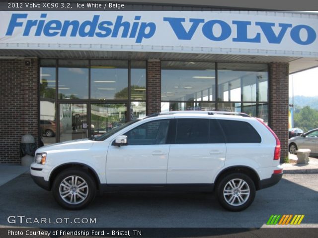 2012 Volvo XC90 3.2 in Ice White