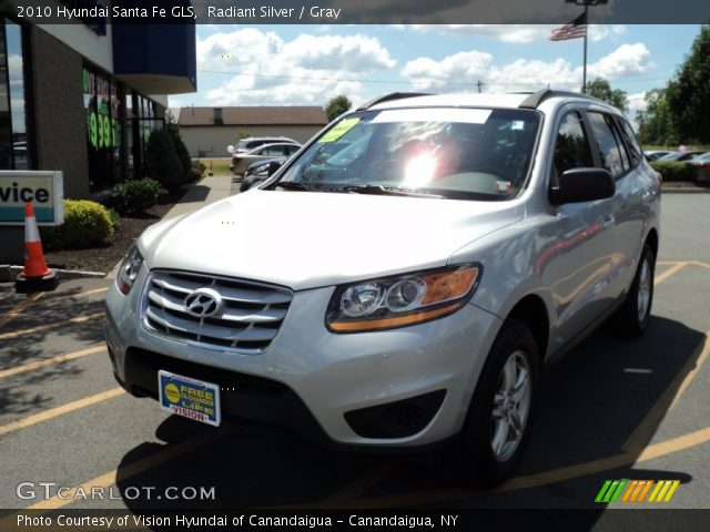 2010 Hyundai Santa Fe GLS in Radiant Silver