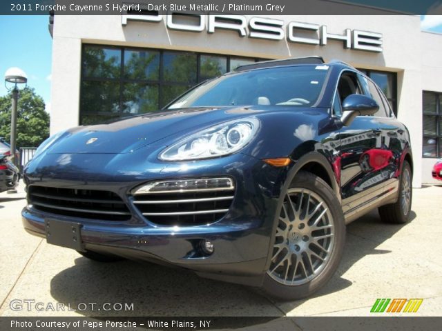 2011 Porsche Cayenne S Hybrid in Dark Blue Metallic