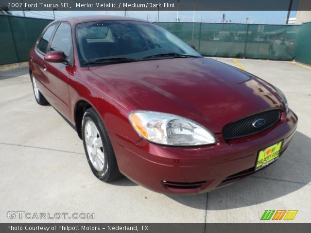 2007 Ford Taurus SEL in Merlot Metallic