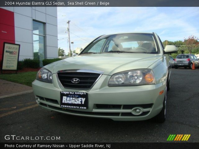 2004 Hyundai Elantra GLS Sedan in Sea Shell Green