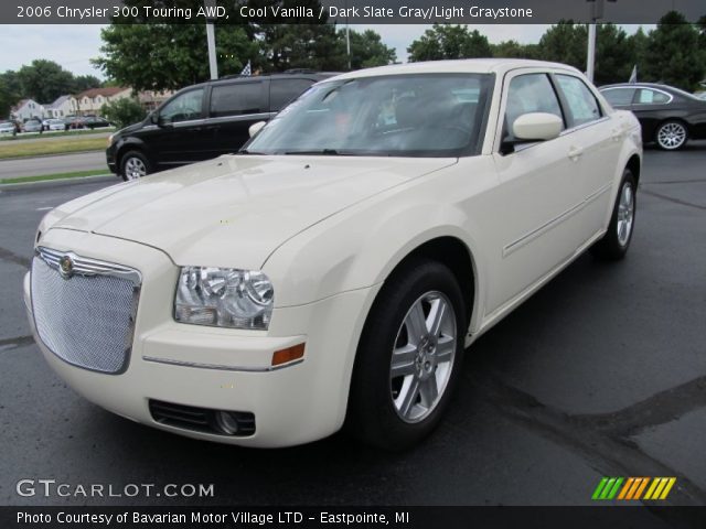 2006 Chrysler 300 Touring AWD in Cool Vanilla