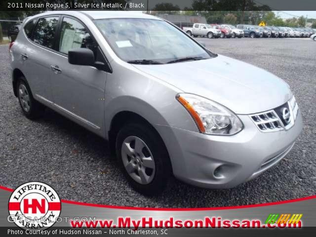 2011 Nissan Rogue S in Silver Ice Metallic
