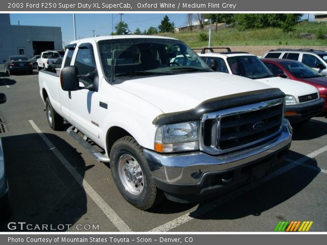 2003 Ford F250 Super Duty XL SuperCab in Oxford White