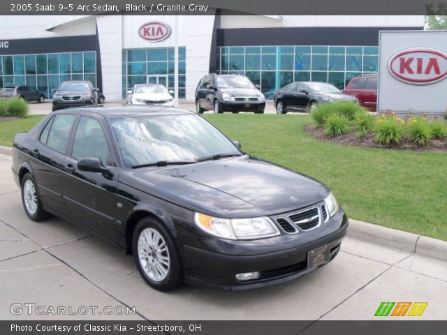 2005 Saab 9-5 Arc Sedan in Black