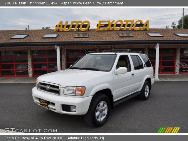 2000 Nissan Pathfinder LE 4x4 in Aspen White Pearl Glow