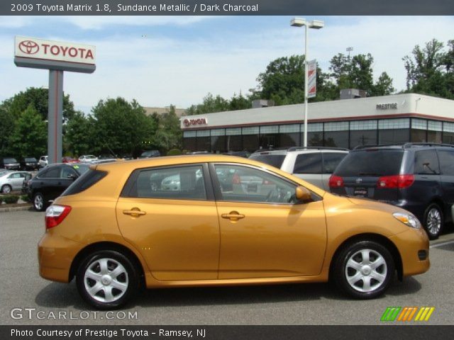 2009 Toyota Matrix 1.8 in Sundance Metallic