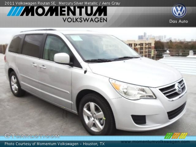 2011 Volkswagen Routan SE in Mercury Silver Metallic