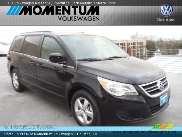 2011 Volkswagen Routan SE in Nocturne Black Metallic