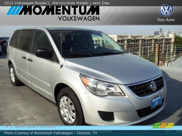 2011 Volkswagen Routan S in Mercury Silver Metallic