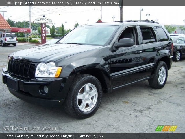2007 Jeep Grand Cherokee Laredo 4x4 in Black