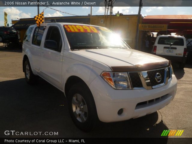 2006 Nissan Pathfinder S in Avalanche White