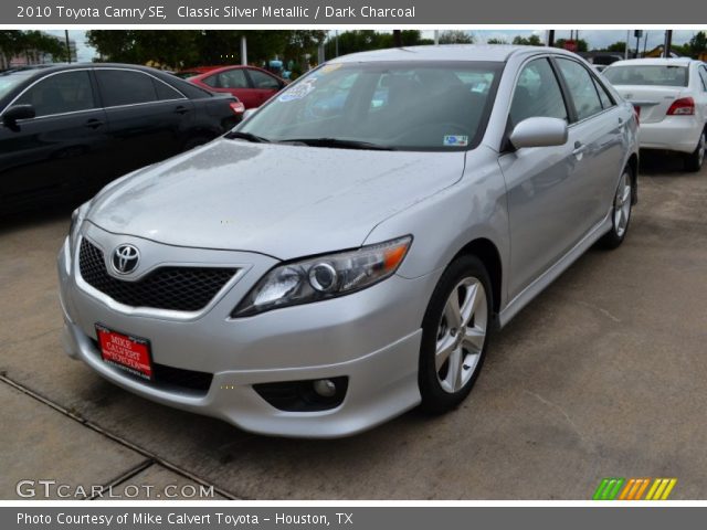 2010 Toyota Camry SE in Classic Silver Metallic