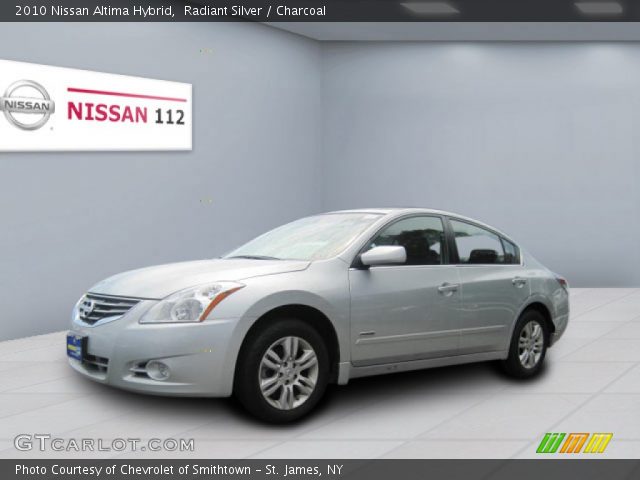 2010 Nissan Altima Hybrid in Radiant Silver