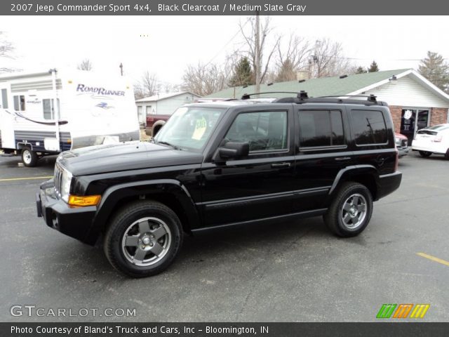 2007 Jeep Commander Sport 4x4 in Black Clearcoat