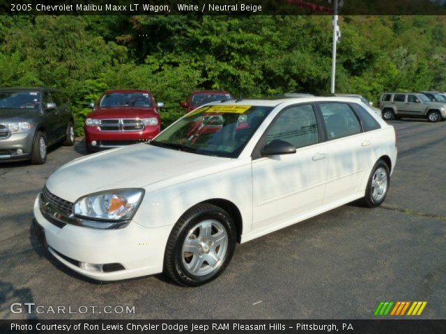 2005 Chevrolet Malibu Maxx LT Wagon in White